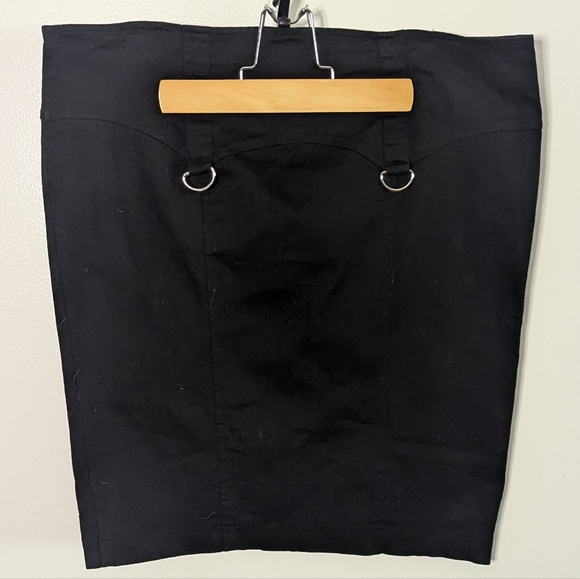Lip Service Pencil Skirt with studs zip front black d rings 2XL XXL - Picture 3 of 8